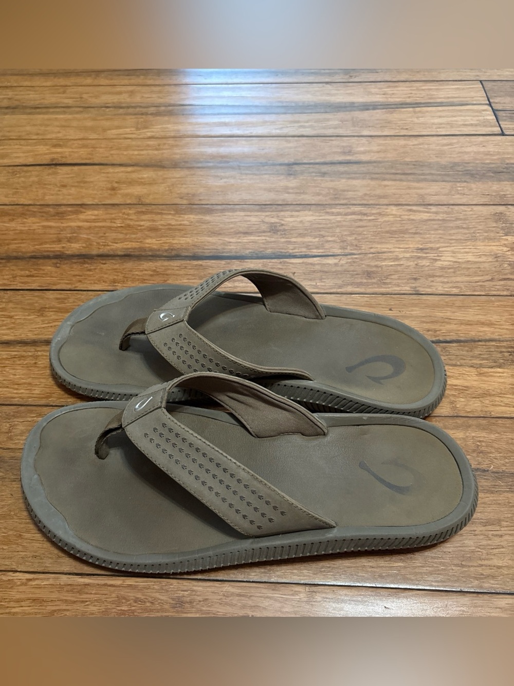 Olukai Ulele Men’s Water Ready Beach Flip Flops Sandals Mustang Mineral Size 12 - Picture 3 of 9
